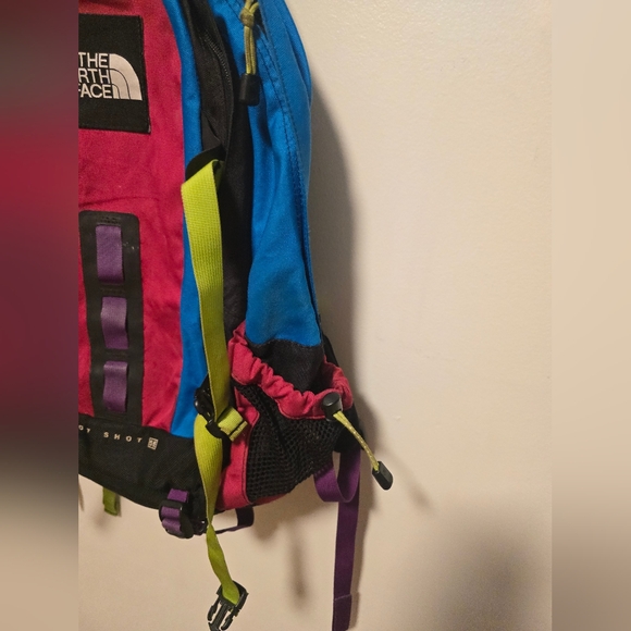 RARE The North Face Hot Shot SE Backpack - Picture 3 of 10